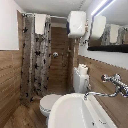 Singola Con Bagno Privato 홈스테이 *